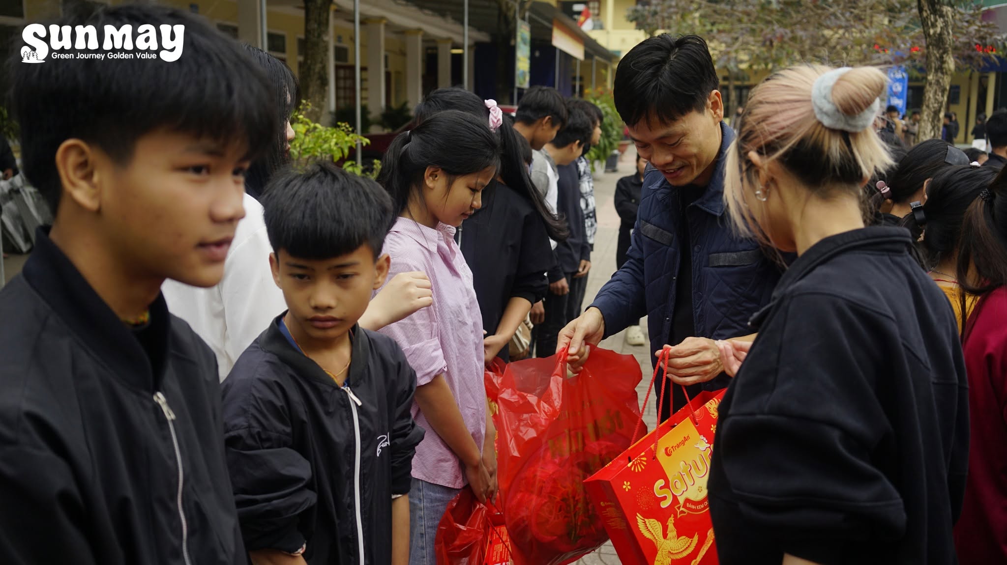 HÀNH TRÌNH SẺ CHIA SUN MAY