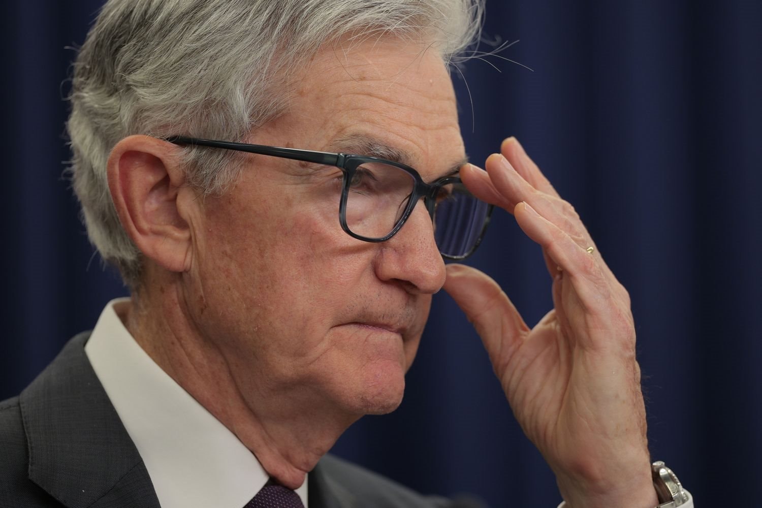 Chủ tịch Fed Jerome Powell phát tín hiệu có thể hạ lãi suất ngay trong tháng 9, dù giữ quan điểm thận trọng