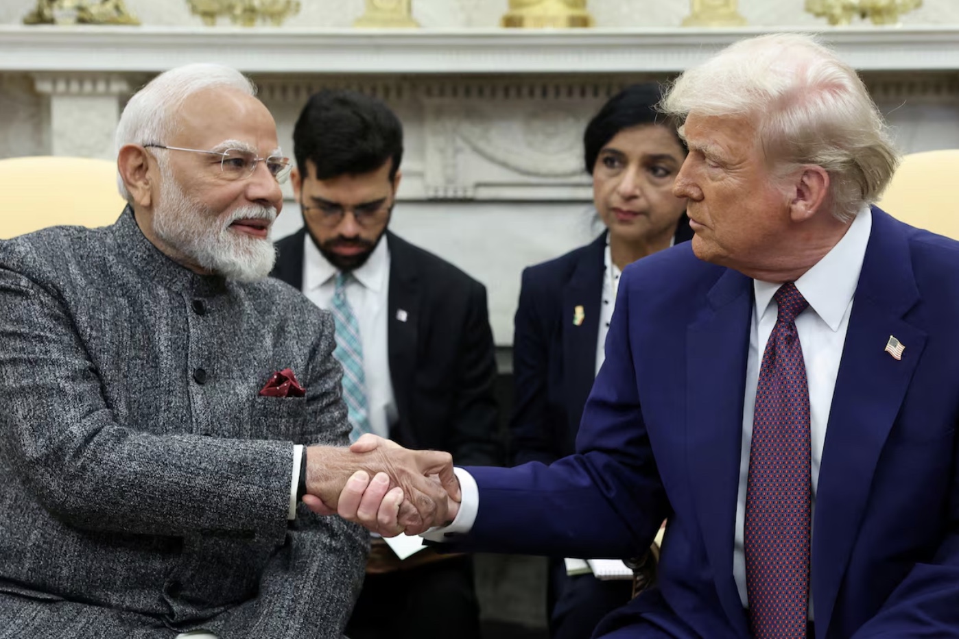 Ông Trump áp thuế 25% với Ấn Độ, phạt thêm vì mua vũ khí Nga