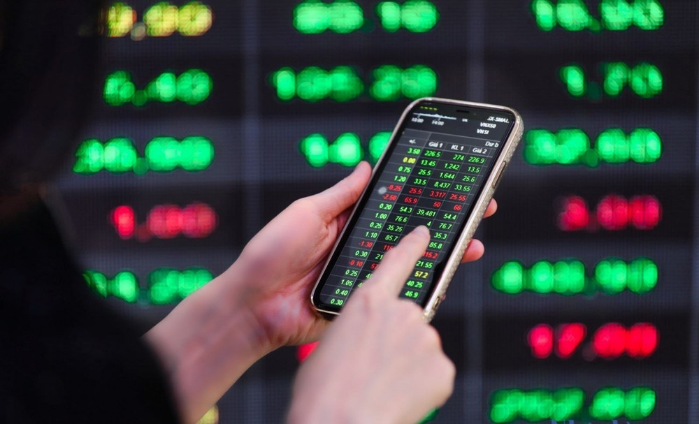 Đề xuất áp thuế 20% trên lãi bán chứng khoán hàng năm