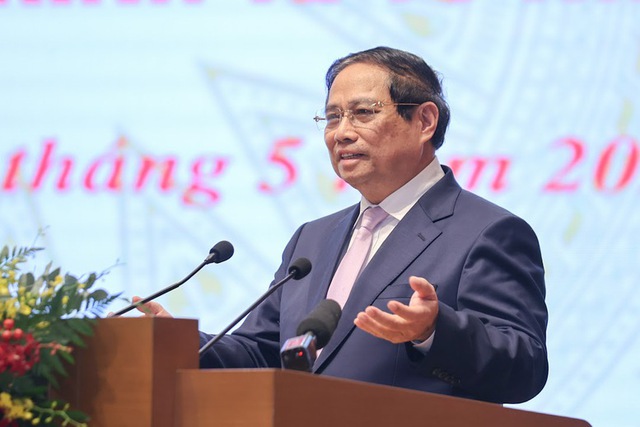 Thủ tướng: Giải quyết xong các yêu cầu, khó khăn của doanh nghiệp trong vòng 2 tuần