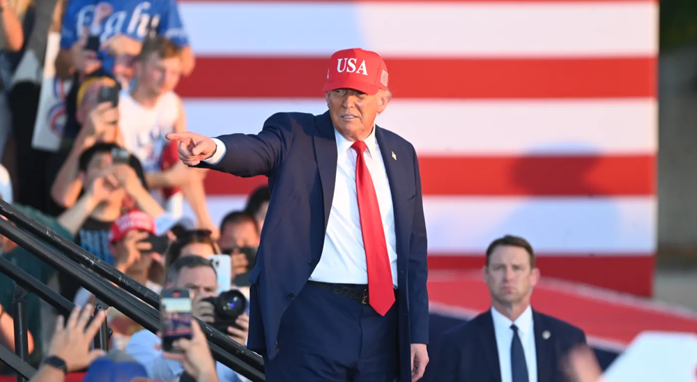 Tổng thống Trump ra đòn thuế mới, tuyên bố quốc gia nào theo đuổi chính sách 