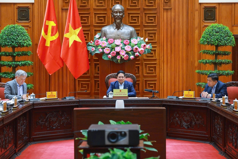 Thủ tướng chủ trì cuộc họp với các bộ, ngành sau khi Hoa Kỳ tuyên bố áp  mức thuế 46% đối với hàng hóa nhập khẩu từ Việt Nam