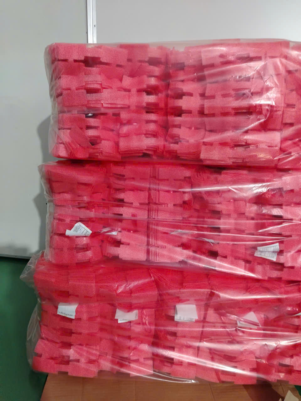 Tấm lót xốp chèn hàng đủ ROSH, Reach, Halogen....