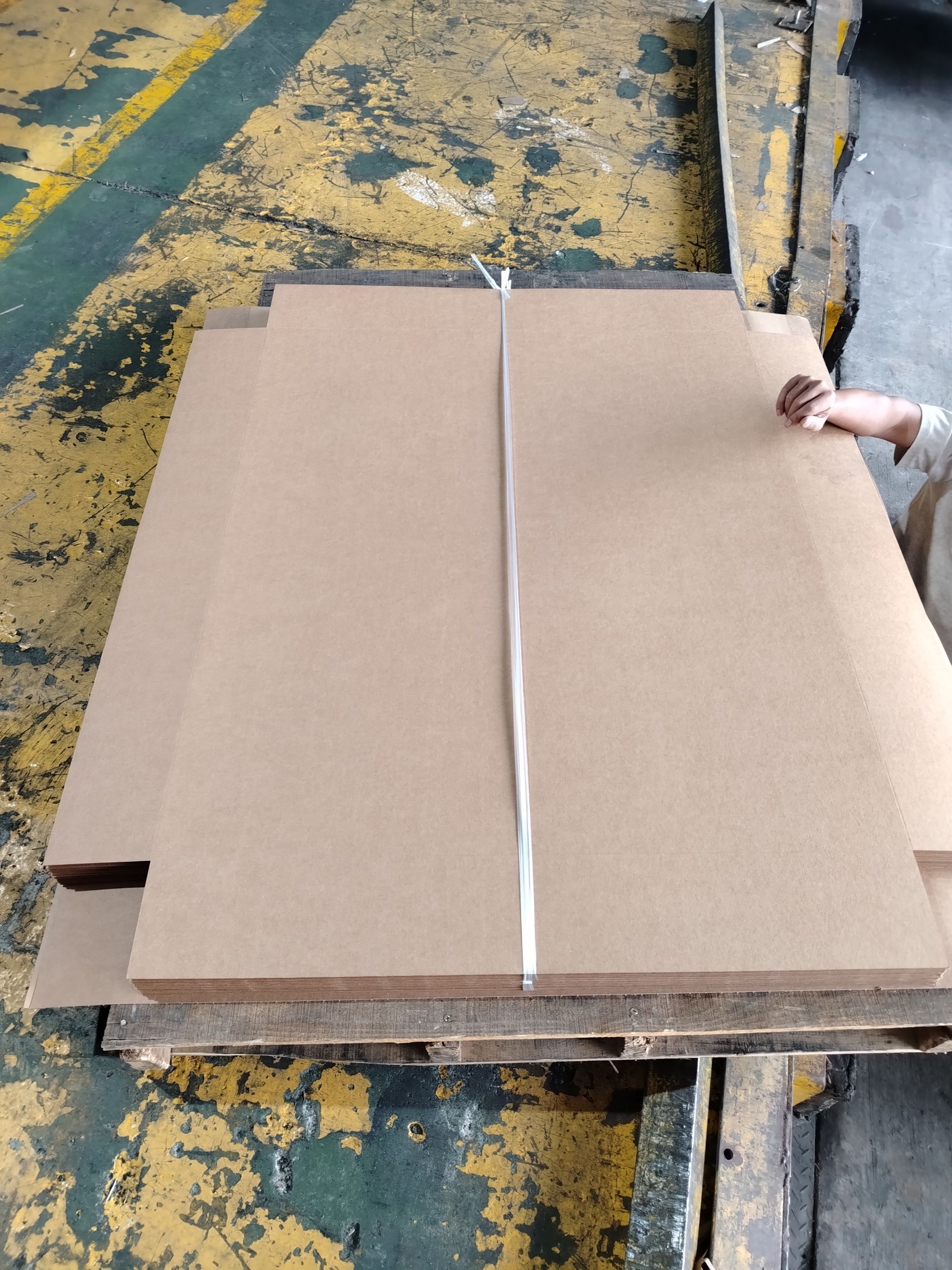 tấm Slip sheet 1250x1030 ( kích thước ngoài 1450*1230)