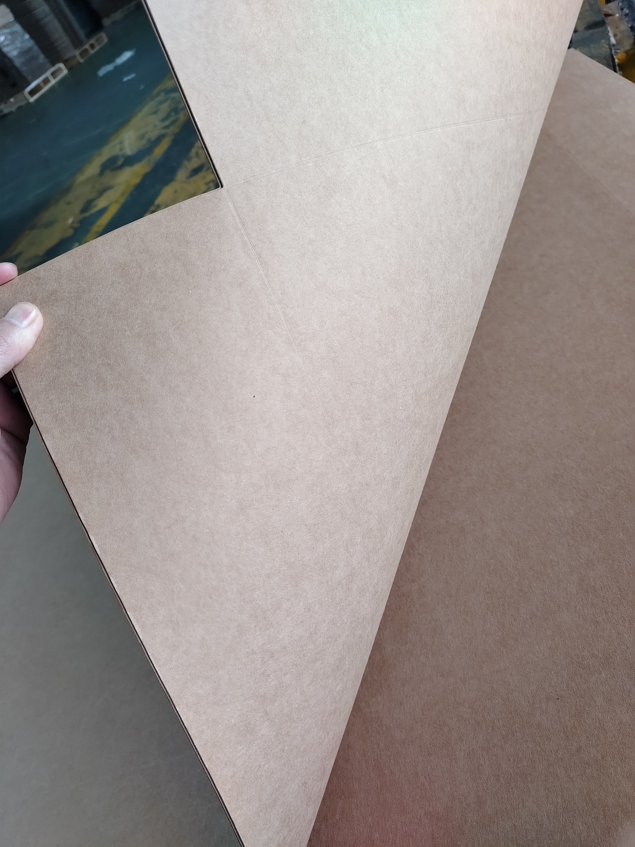 tấm giấy trượt slip sheet 1000x1150x1.3 ( kích thước ngoài 1300x1450)