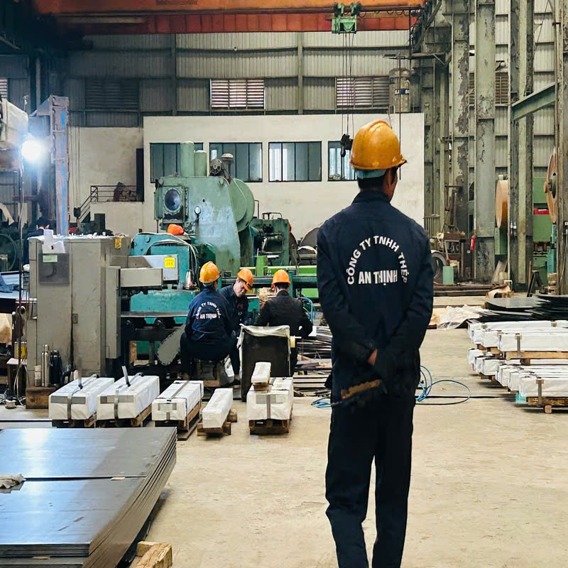 TRUNG TÂM CẮT XẺ THÉP CUỘN - PHA CẮT BẢN MÃ