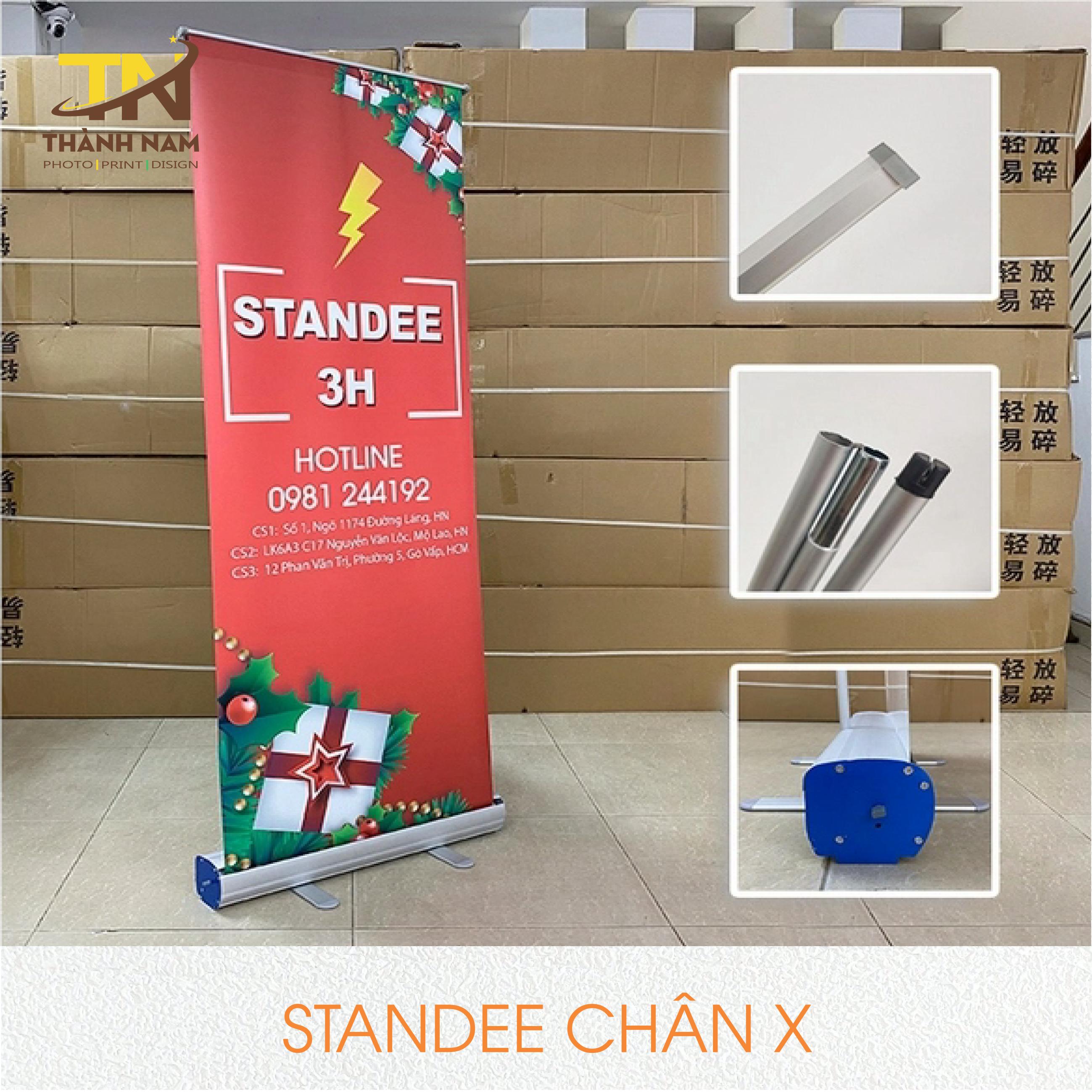 Standee