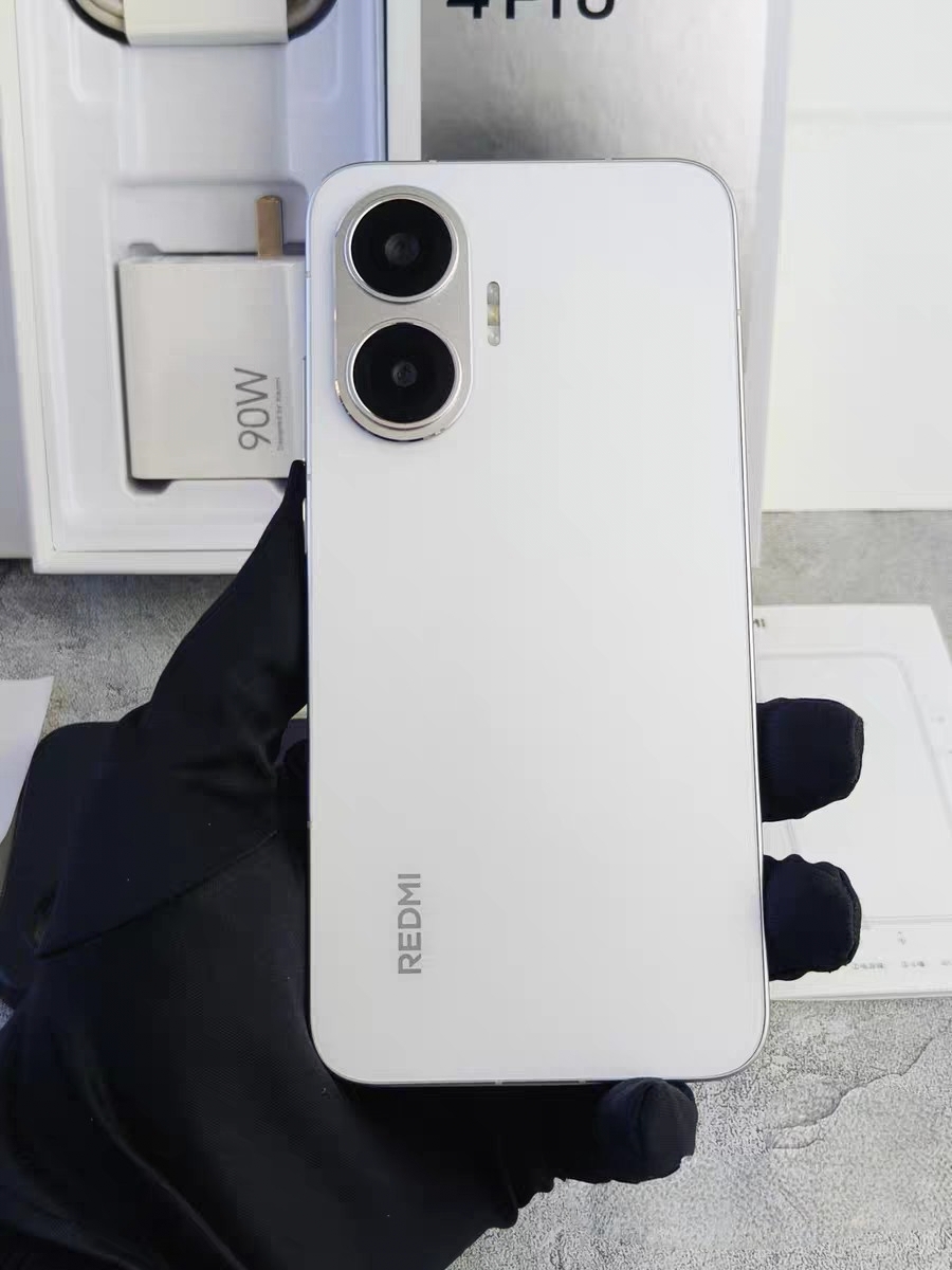 So sánh chi tiết thông số giữa Oppo K13 Turbo Pro và Redmi Turbo 4 Pro