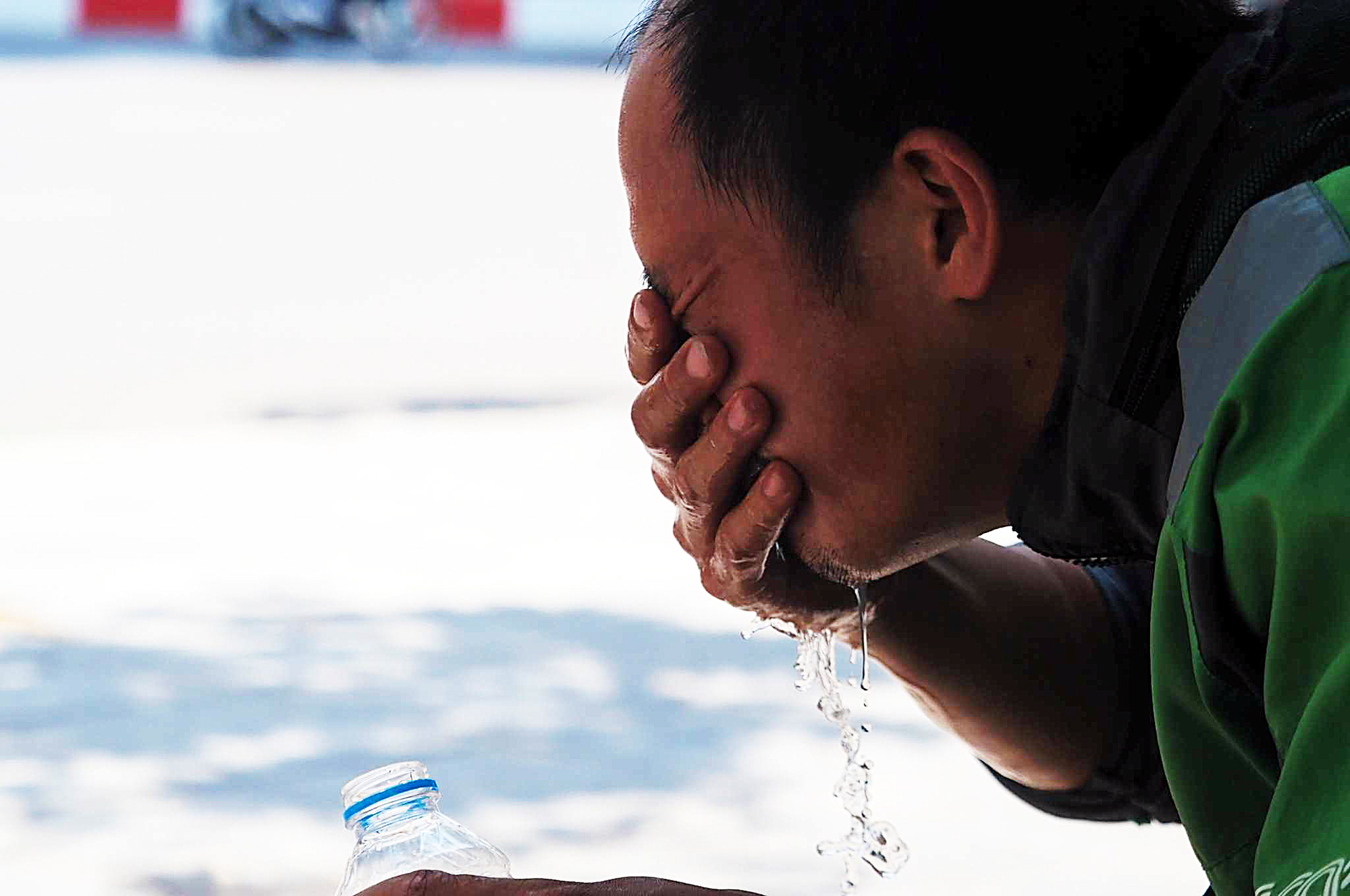 Phân biệt nhanh say nóng, say nắng, đột quỵ mùa hè