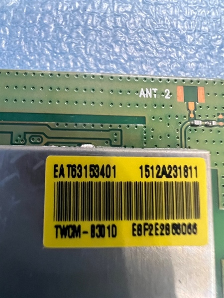 Wifi tivi LG mã EAT63153401 dùng cho các model 49UH6500.AWZ, 49UH7700.AWZ, 49UW760H.AWZ, 55EW961H.AMA, 55UH6500.AWZ, 55UH7650.AWZ, 55UH7700., 55UH8500, 55UW760, 58UH6300, 60UH6500, 60UH7650, 60UH7700, 65UH6500, 65UH76500, 65UH8500, 65UH9500, 70UH6350 tháo máy sử dụng tốt