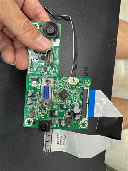 Bo mạch chủ màn mình máy tính để bàn samsung model LS24R350FHEXXV-ME.NT68811 EA551 ( Tháo máy hoạt động Tốt)