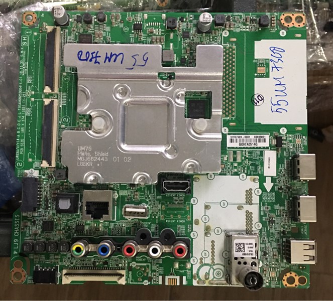 55UM7300 BOE