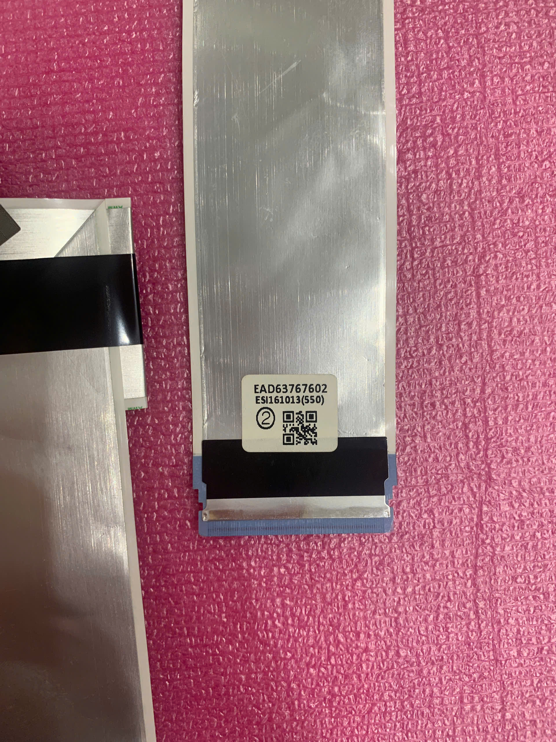 Cable,FFC cáp từ bo mạch chính lên màn hình tivi LG Mã EAD63767602 Hàng Tháo máy còn Hoạt động tốt