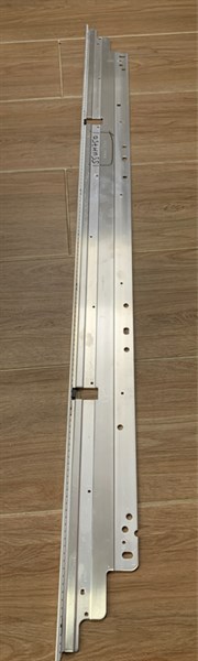 55UH750