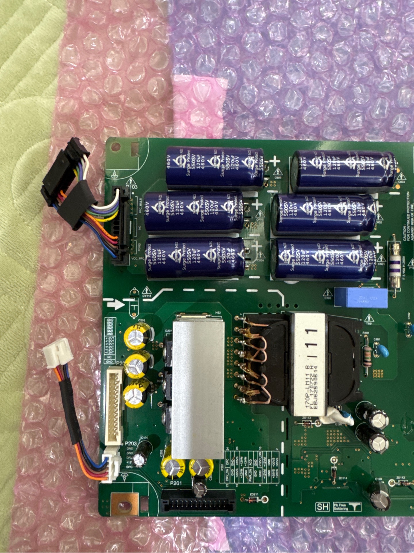 Bo mạch nguồn tivi LG oled 77W7 LGE MODEL : LGP77W7-170P MASTER BOARD.
LGE P/N : EAY64450202
LGIT MODEL : PSOL-L652B LGIT PCB P/N : 3PCR01961A
REV 1.0