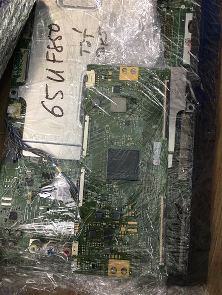 65UF850