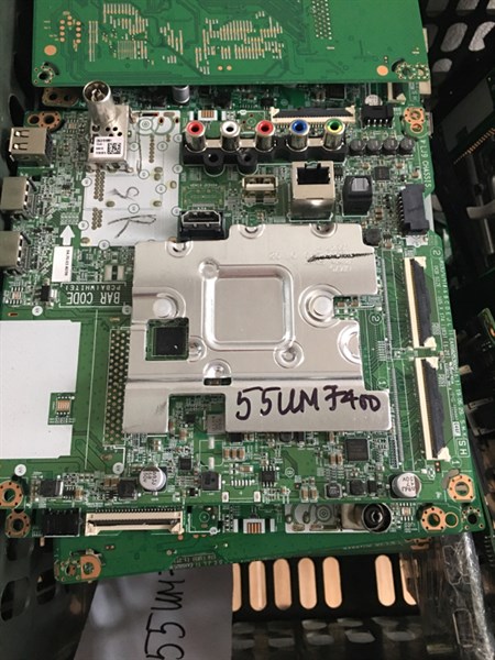 55UM7400 LGD tháo máy