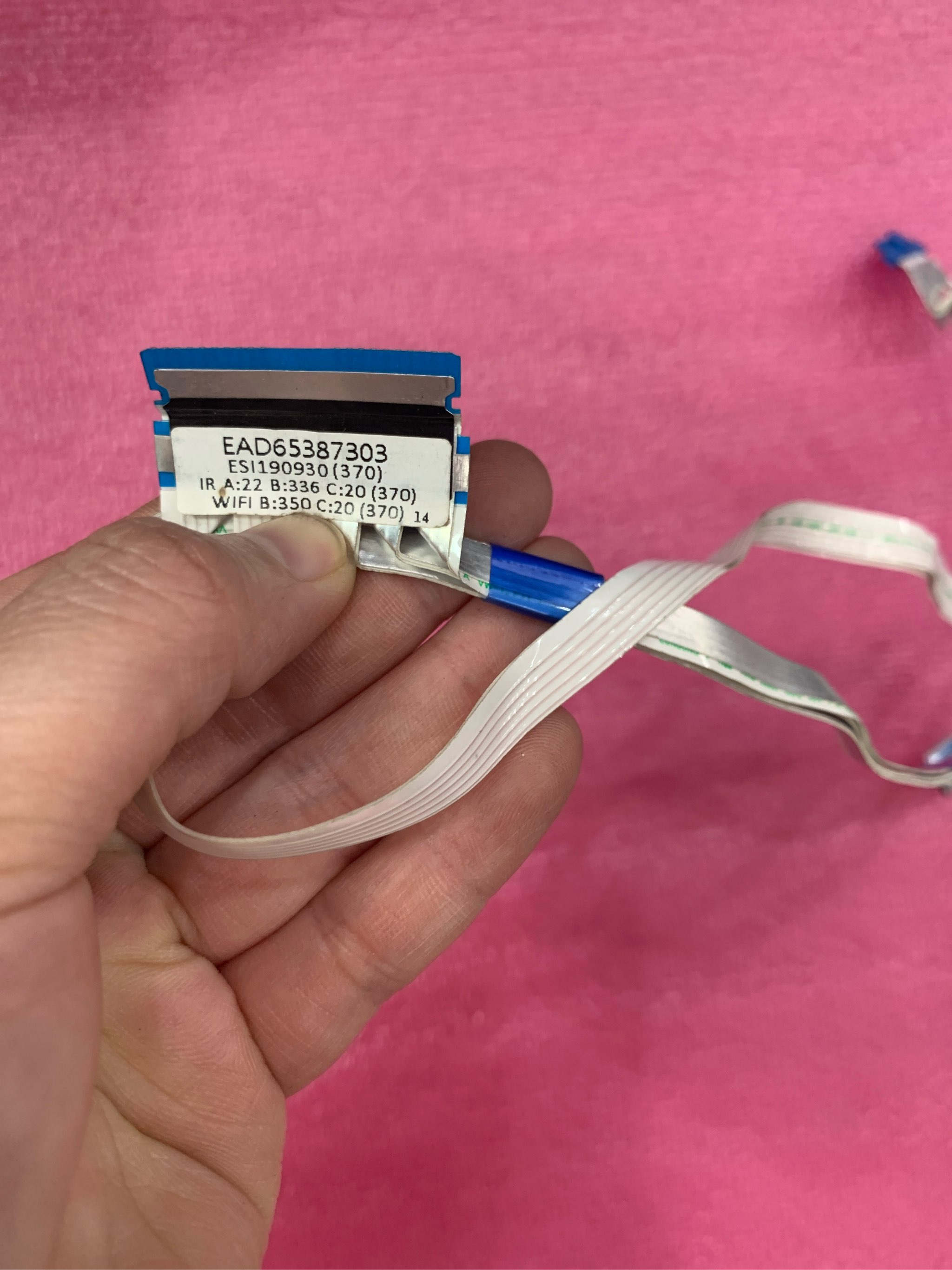 Cáp wifi mắt nhận mã LK EAD65387303 dùng cho cac model 65SM8100/65US/UT761 tháo máy sủ dụng tốt