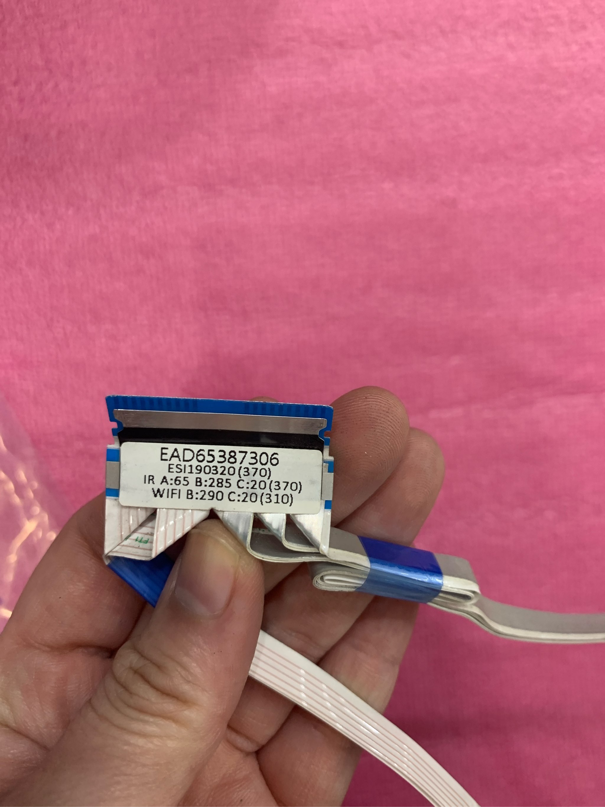 Cáp wifi mắt nhận mã LK EAD65387306 dùng cho model 65SM9000 tháo máy sử dụng tốt