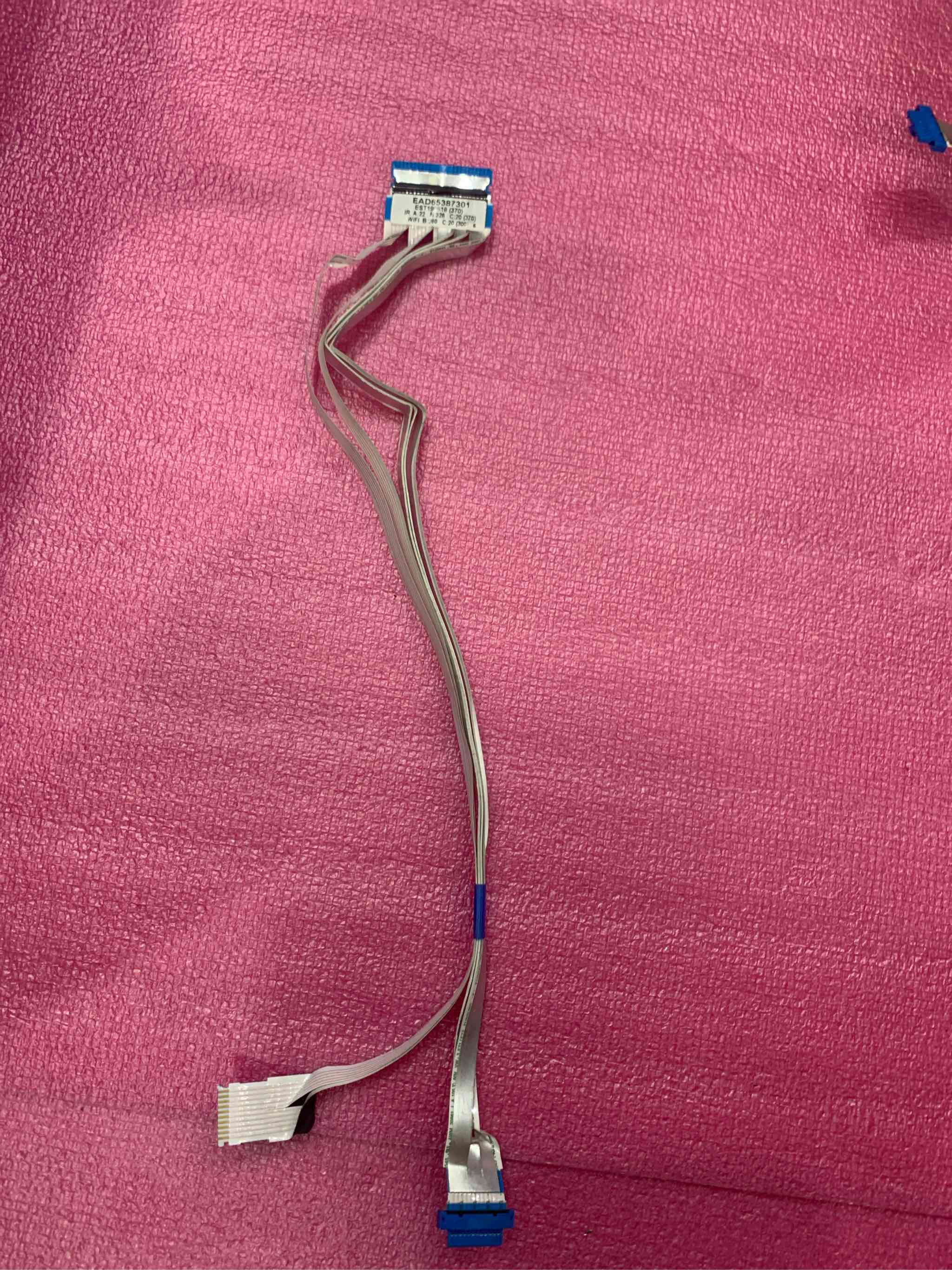 Cáp wifi mắt nhận mã LK EAD65387301 dùng cho model 55/65UM7600 tháo máy sử dụng tốt