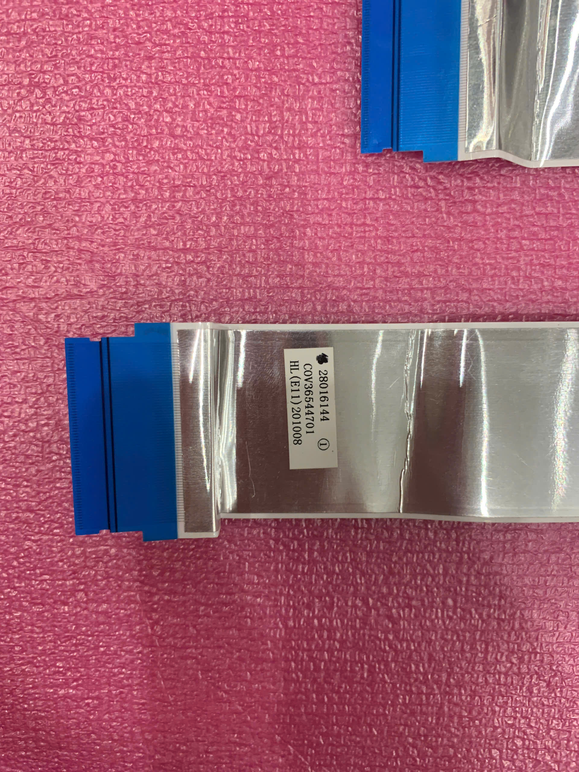 Cable,FFC cáp từ bo mạch chính lên màn hình tivi LG Mã COV36544701 Hàng Tháo máy còn Hoạt động tốt