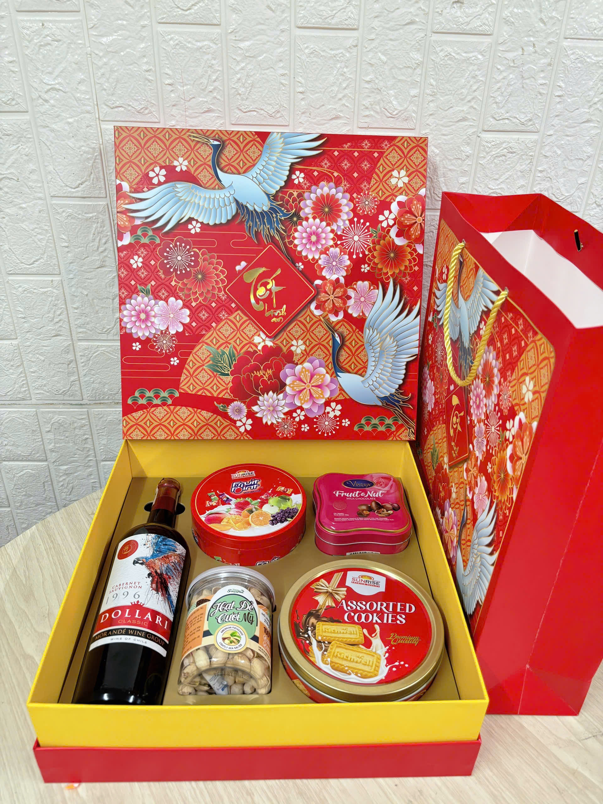 QT021 - Hộp Quà Tết