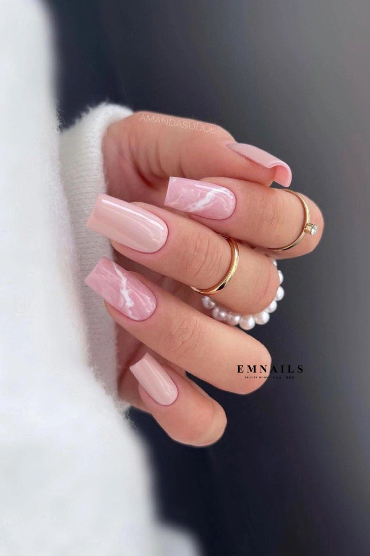 Gel Polish – Over 1000 Colors, Endless Possibilities