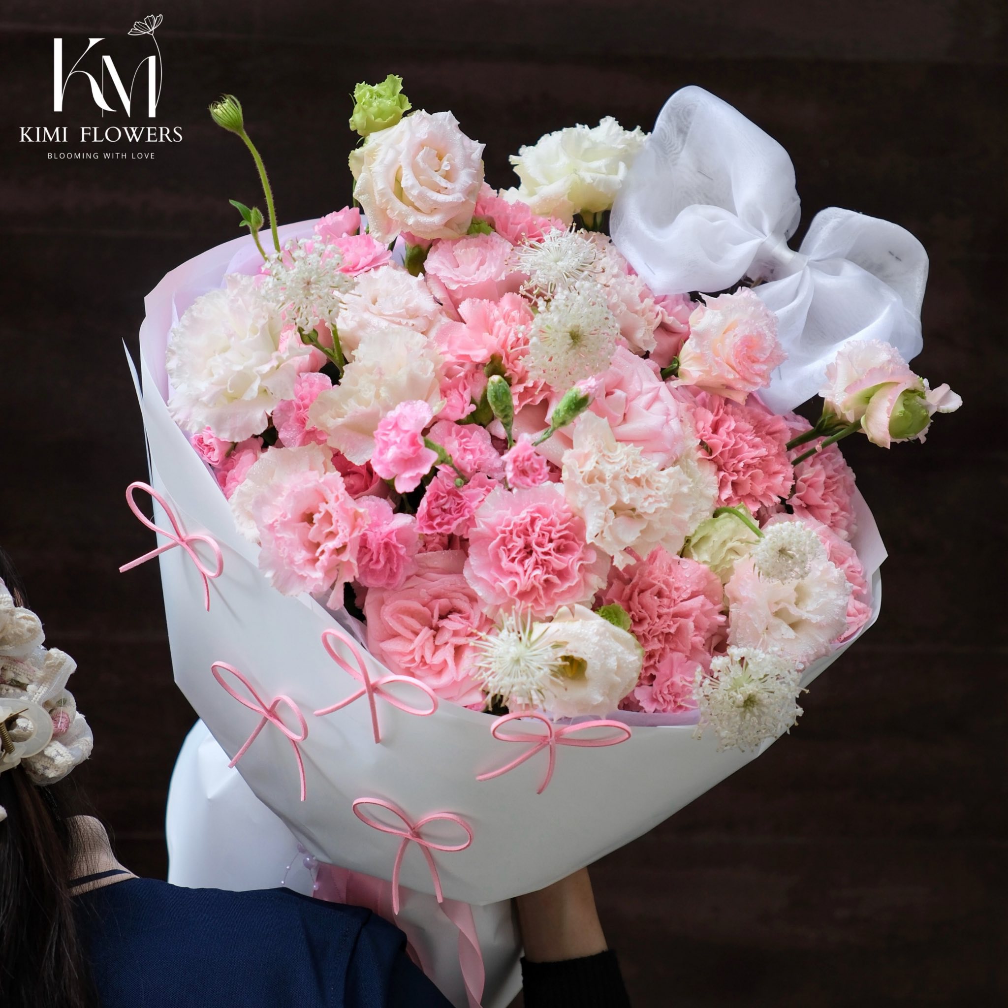 Bó Hoa Tone Hồng Tặng Người Yêu - Bó Hoa Tươi Garden Style - 胡志明市花束配送 KIMI FLOWERS