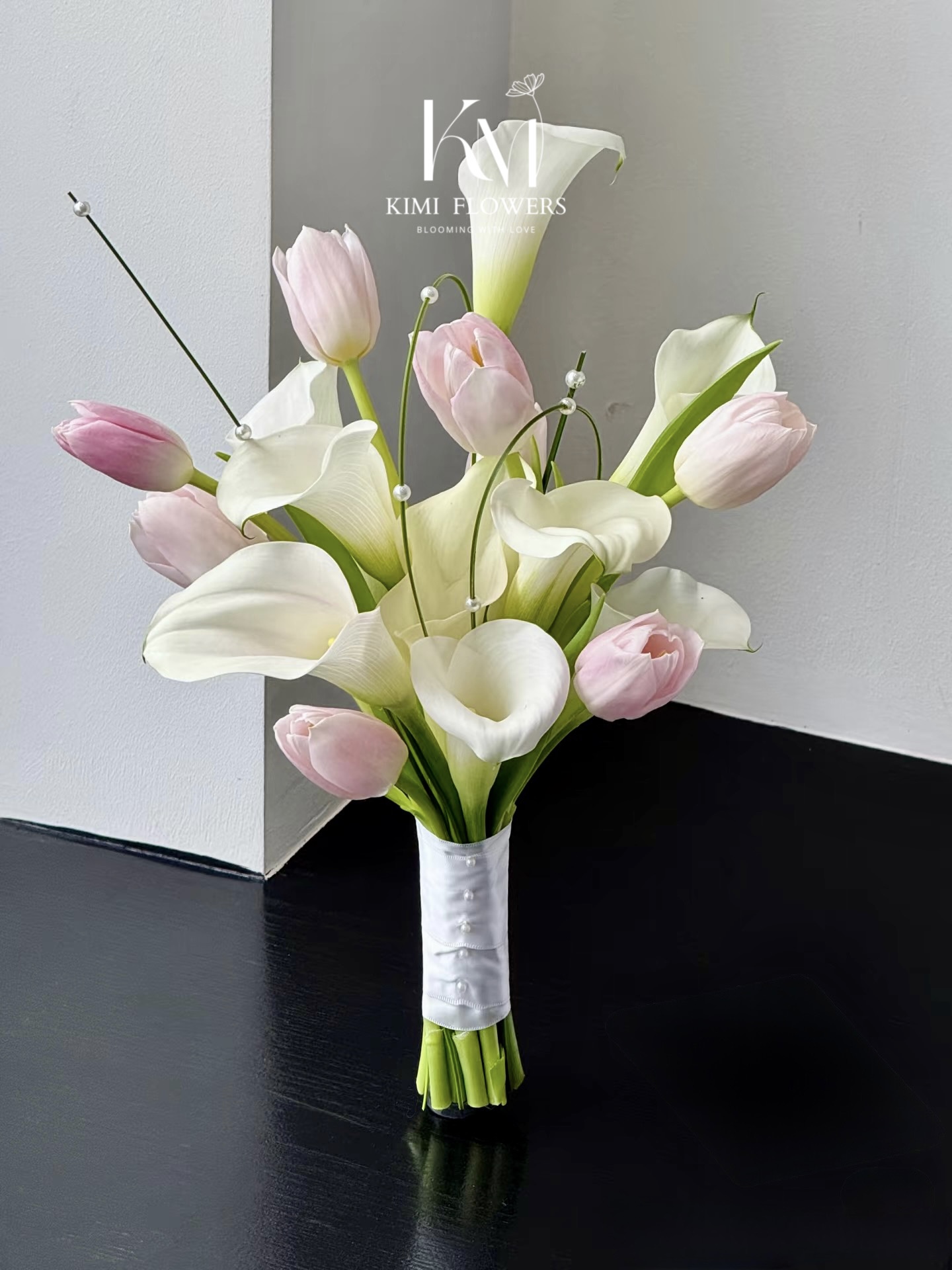 Ánh Nhìn Đầu Tiên   HTP0188