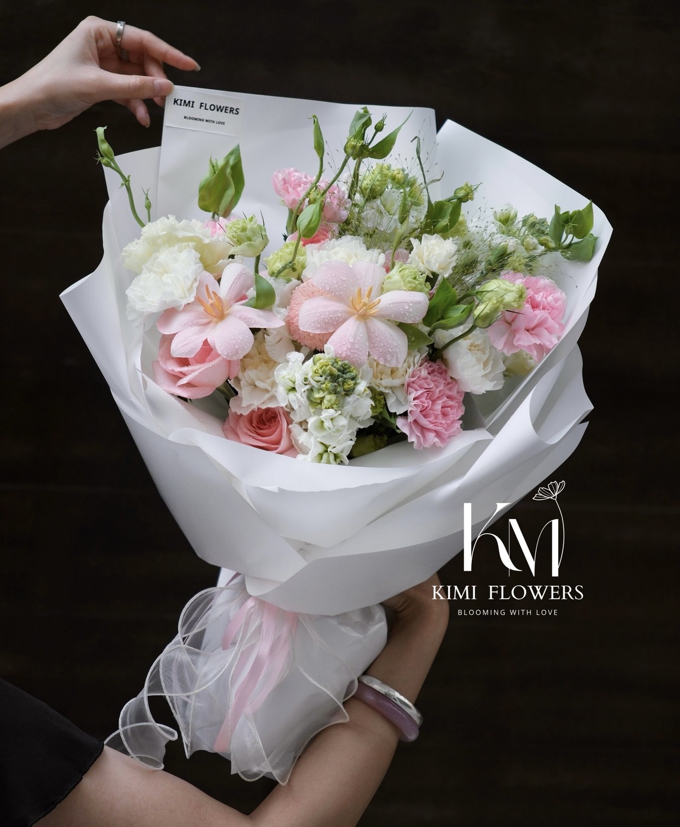 Bó Hoa Tone Hồng Tặng Người Yêu - Bó Hoa Cúc Mẫu Đơn Garden Style - 胡志明市花束配送