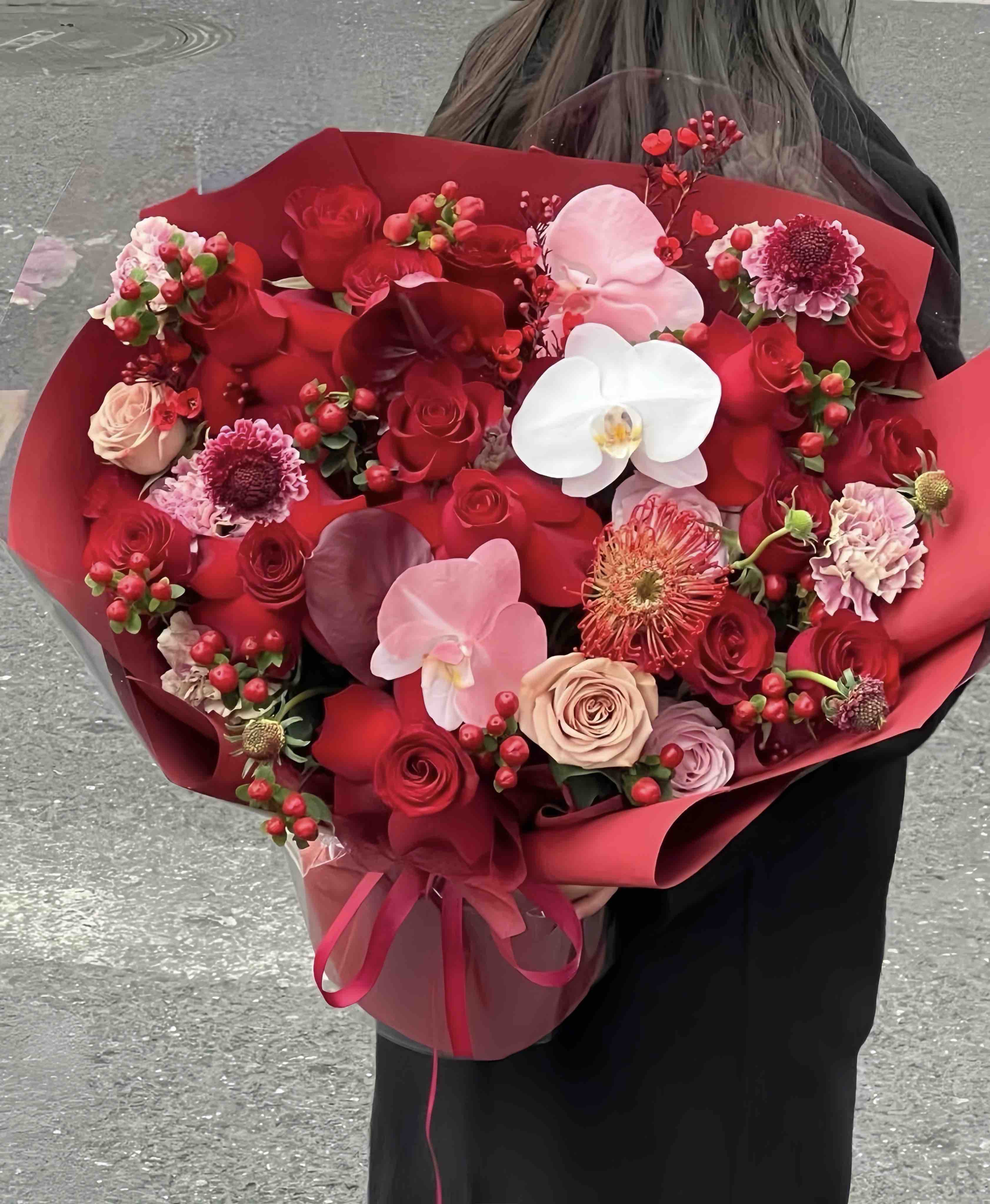 Bó Hoa Hồng Đỏ Đặc Biệt Chúc Mừng - Bó Hoa Tone Đỏ Premium KIMI FLOWER