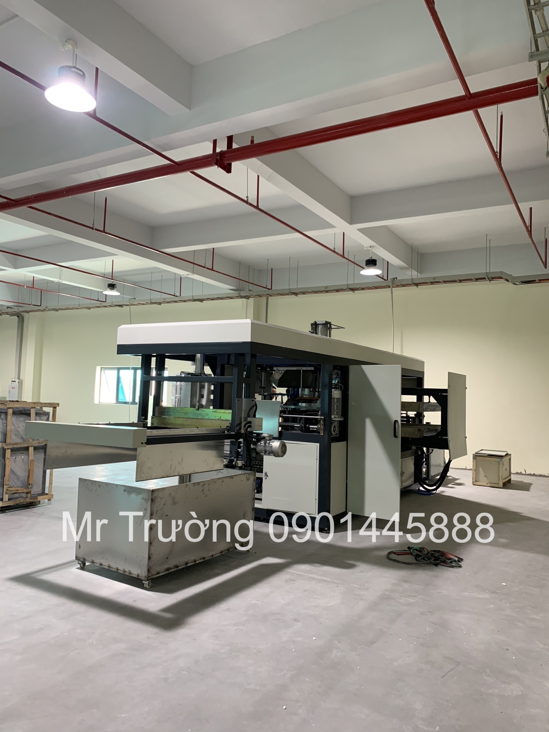 Máy hút nhựa định hình chân không là gì? Chi phí đầu tư bao nhiêu ?