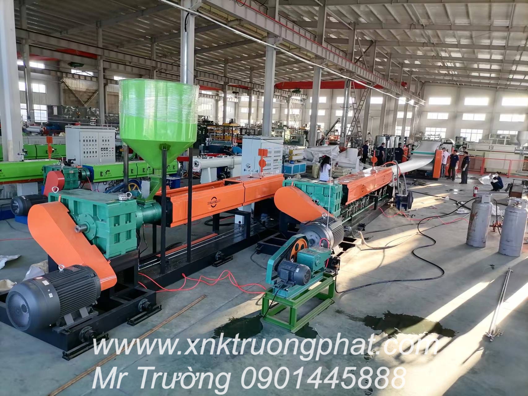 nghiệm thu máy làm hộp cơm xốp khổ 1100x1250mm