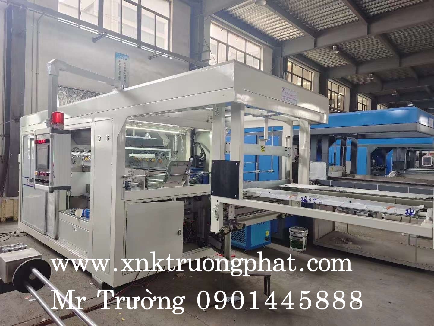 Máy hút nhựa định hình SERVO TPM-XG– D