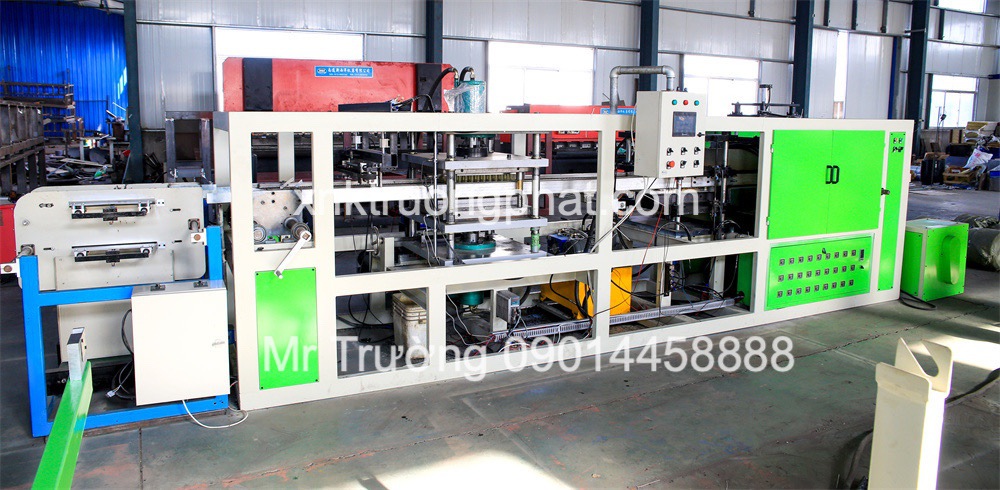 Máy làm khay ươm giống cây tự động