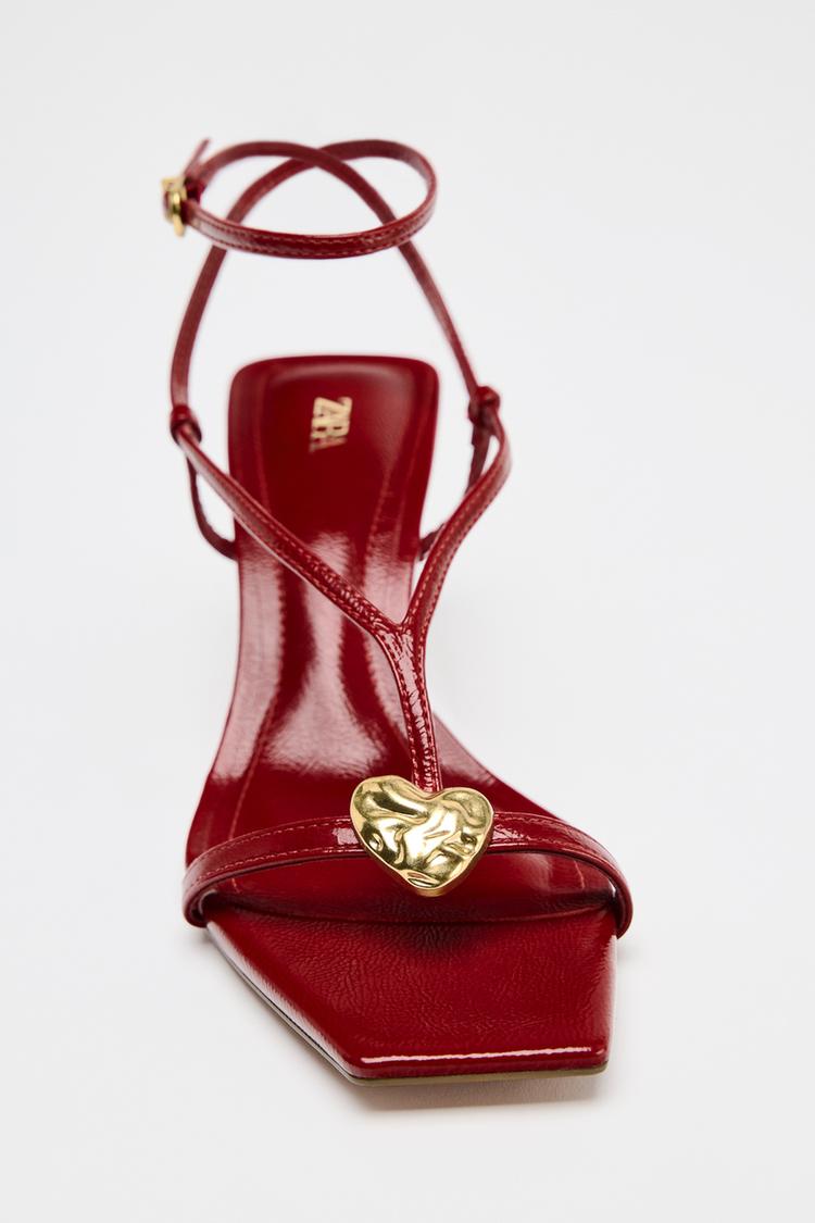 METALLIC DETAIL STRAPPY HEELED SANDALS