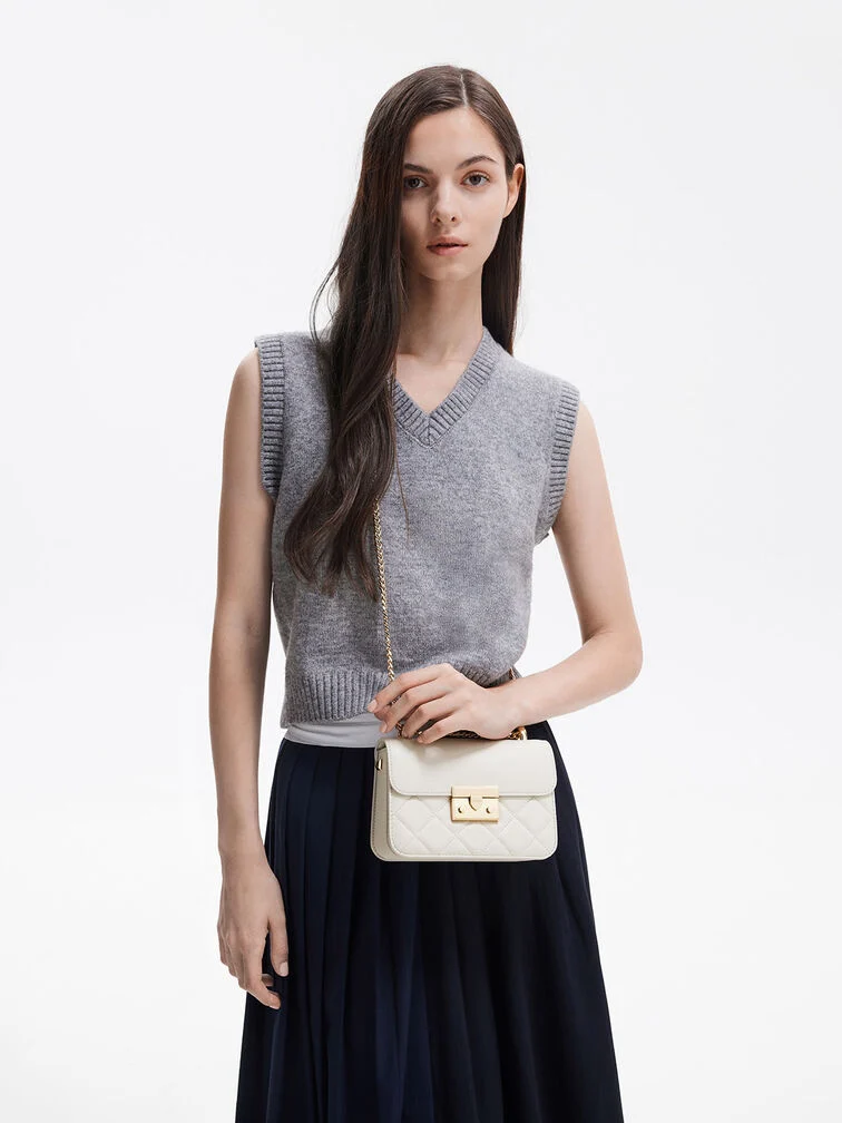 Quilted Push-Lock Chain Shoulder Bag