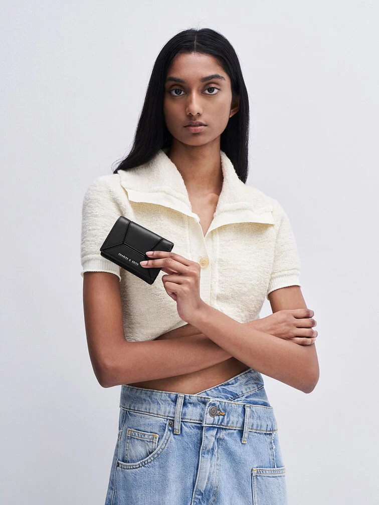 Nasrin Geometric Wallet