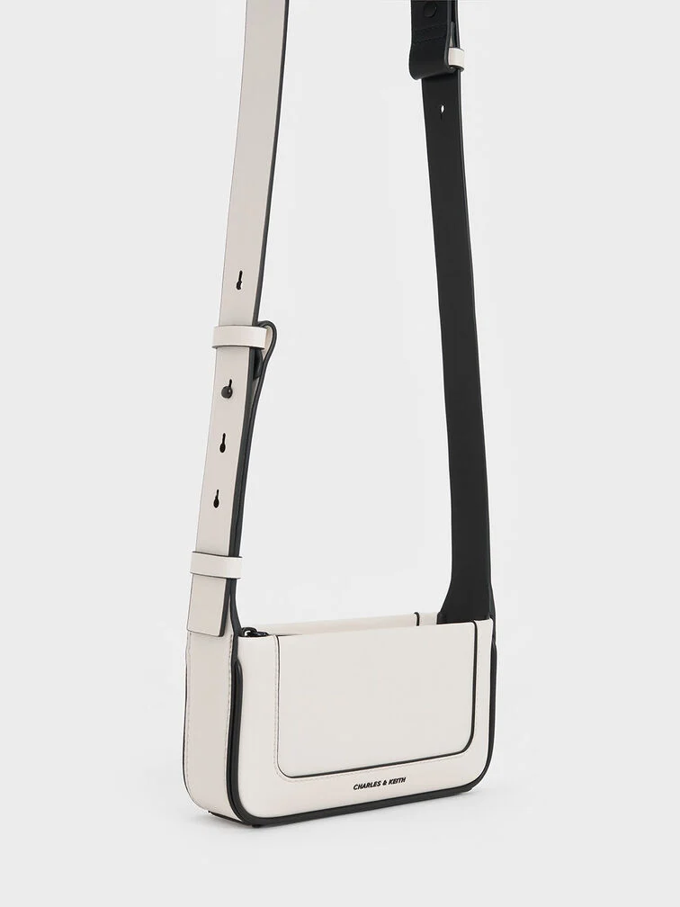 Daylla Square Shoulder Bag
