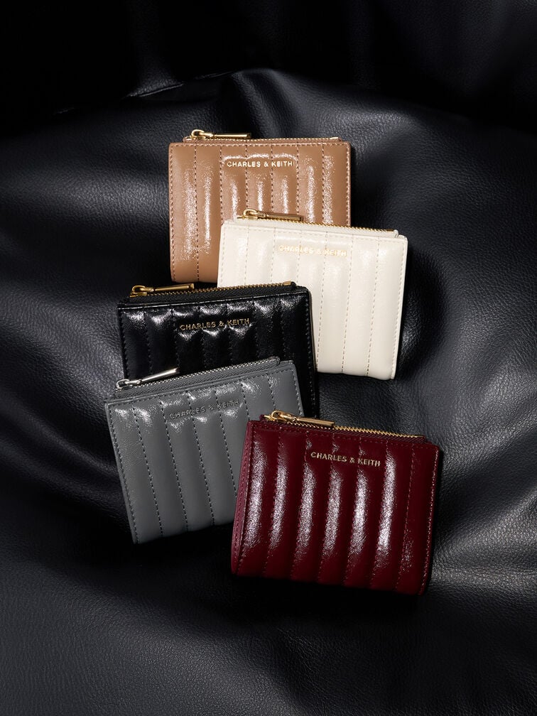 Donna Crinkle-Effect Panelled Top-Zip Wallet