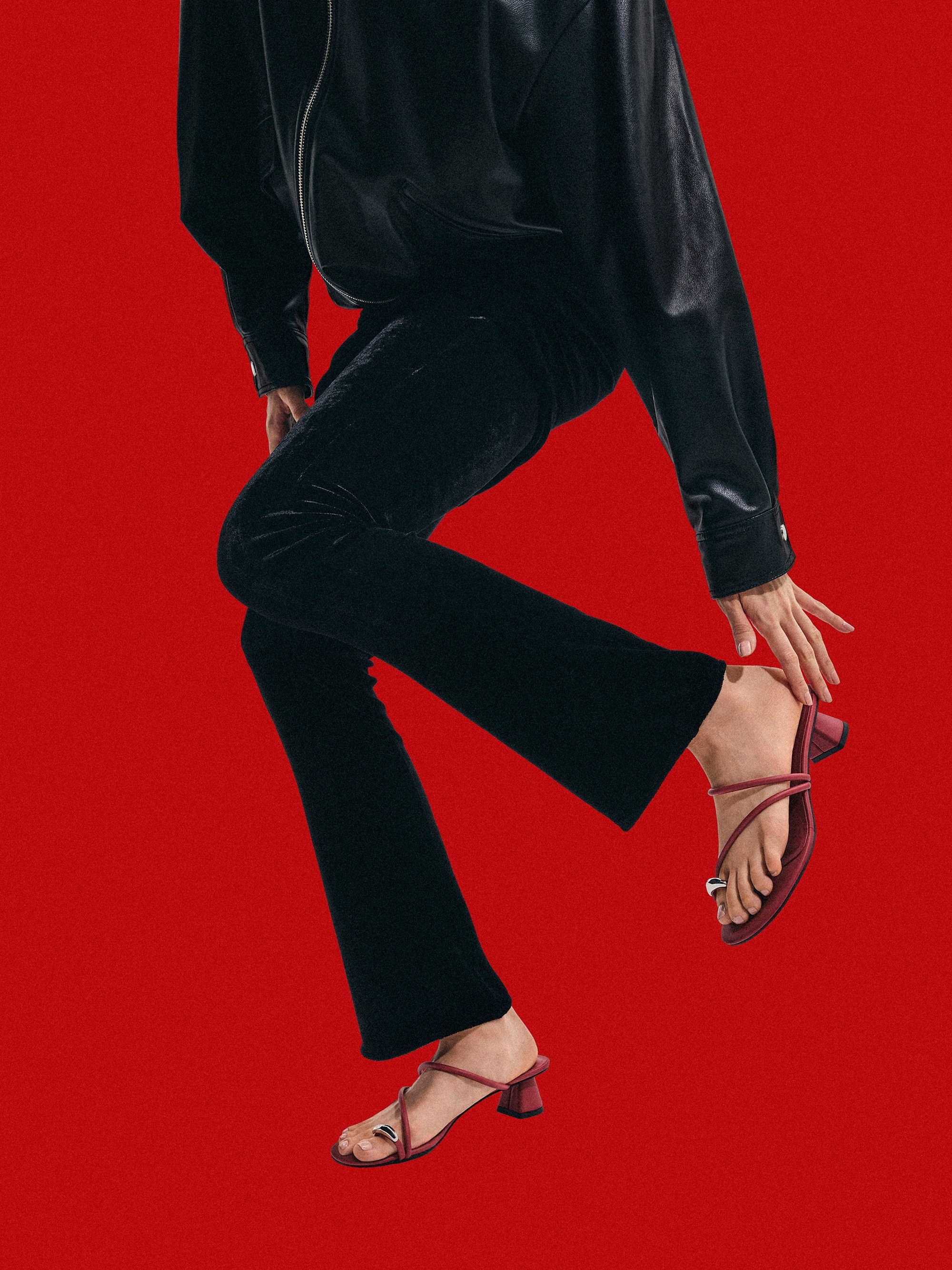 Metallic-Accent Strappy Toe-Ring Heeled Sandals