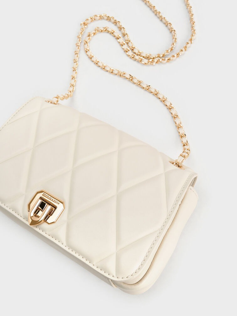 Arwen Diamond-Quilt Quilted Shoulder Bag