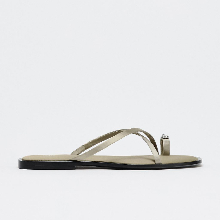 TOE-DETAIL SANDALS