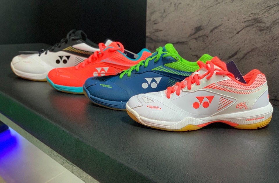 Hướng dẫn lựa chọn giày cầu lông Yonex đúng cách