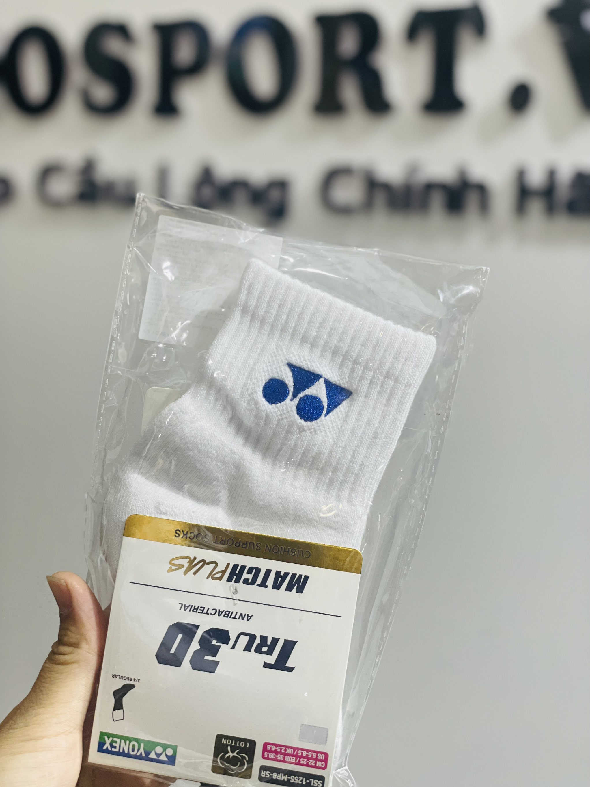 Tất nữ Yonex 3/4 SSL-1255-MP8 trắng xanh