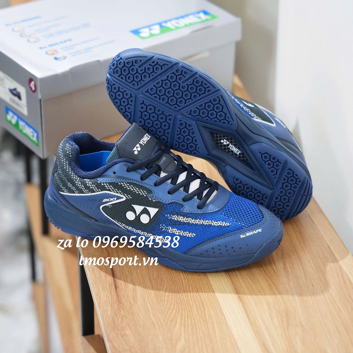 Giày cầu lông Yonex Velo 200 xanh đen