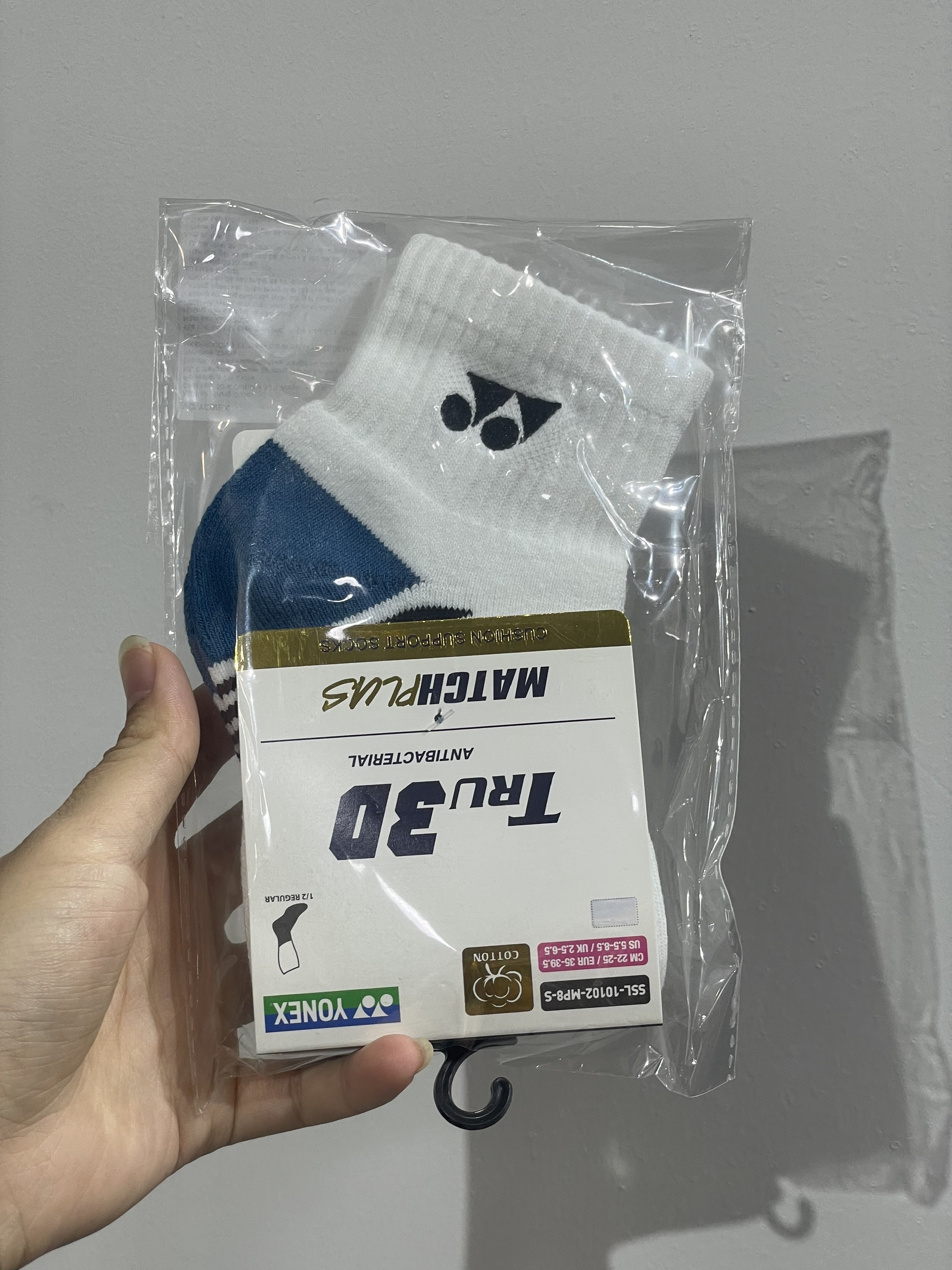 Tất nữ Yonex ladies's socks 1/2 regular SSL-10102-MP8-S trắng