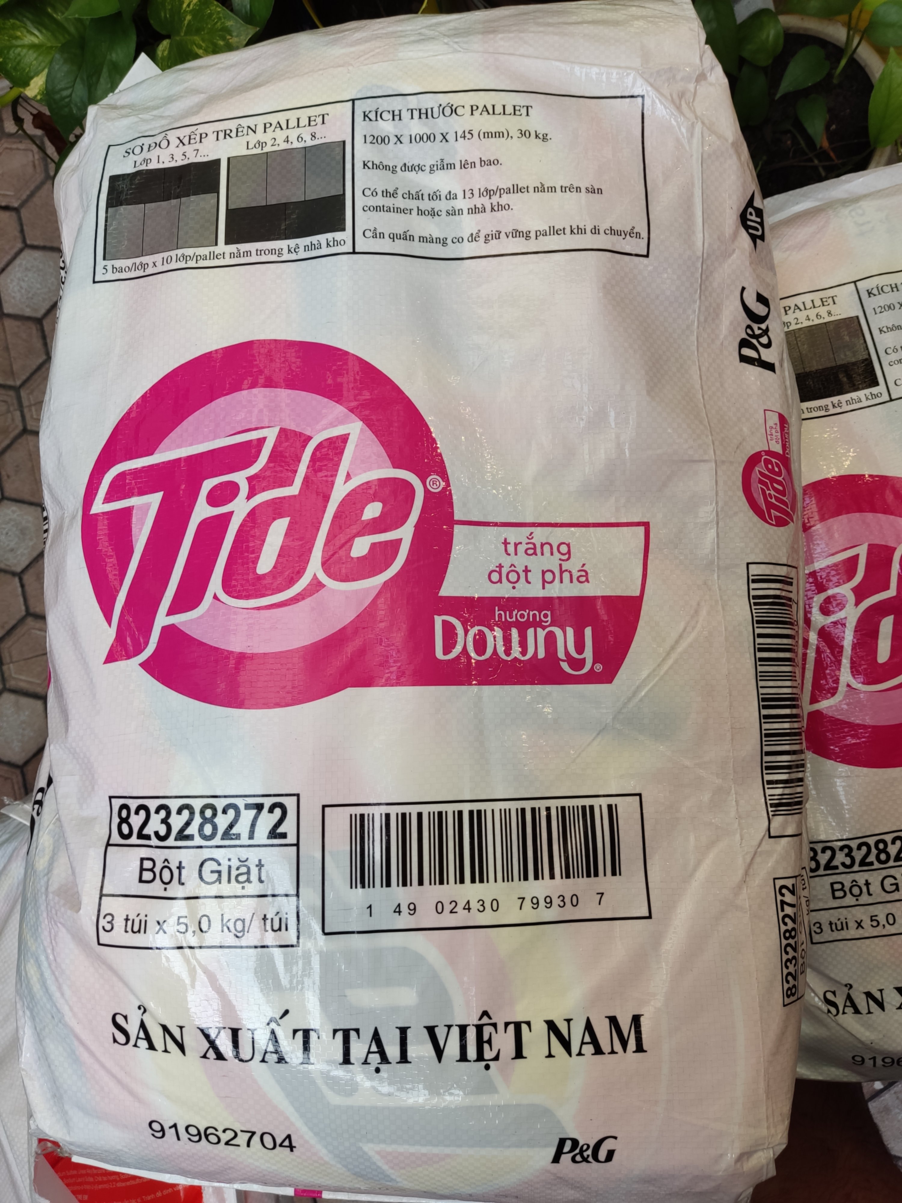 Bột Giặt Tide Trắng Đột Phá Hương Downy 5kg