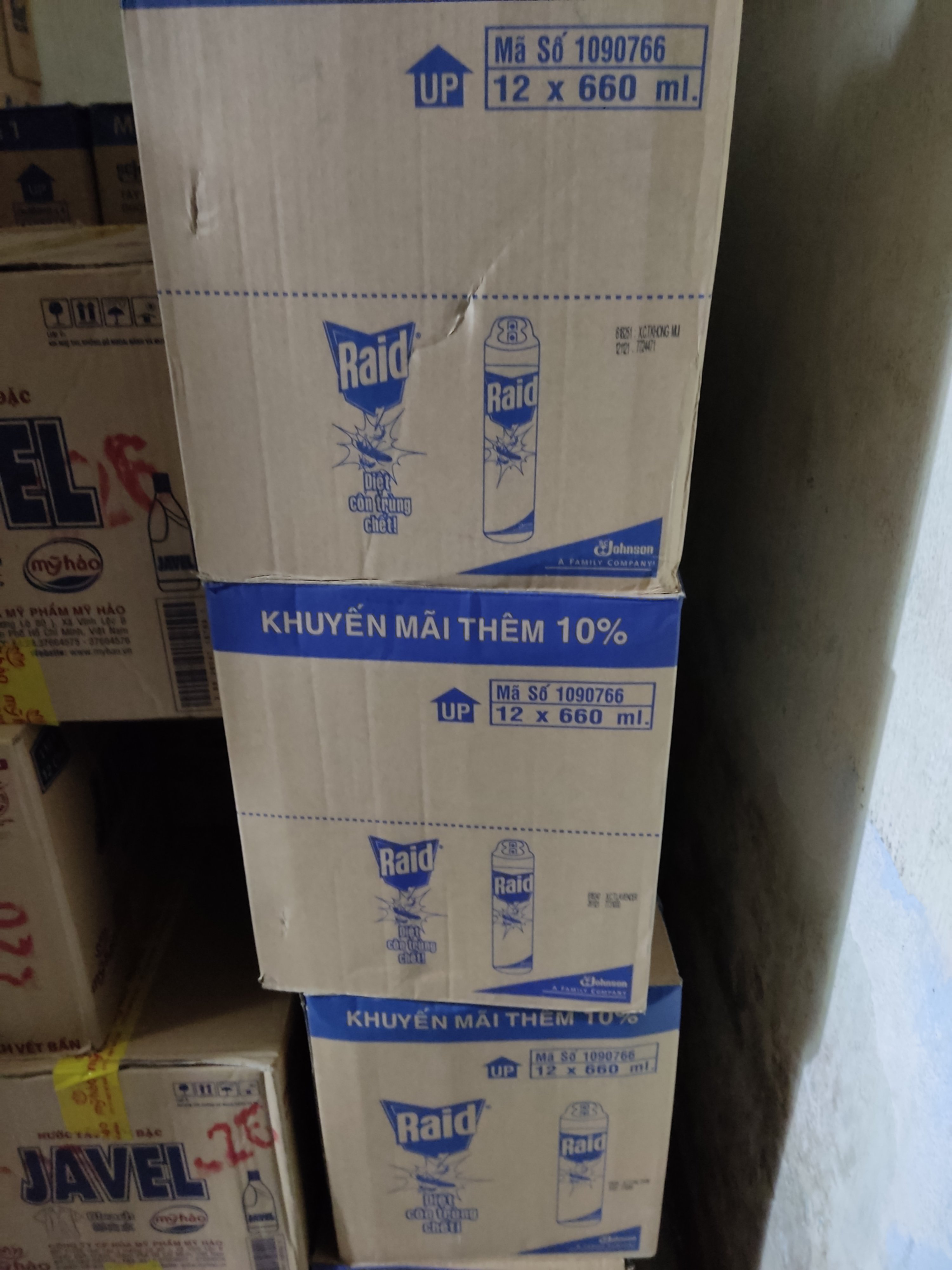 Raid Xịt Côn Trùng Chai - 700 ml